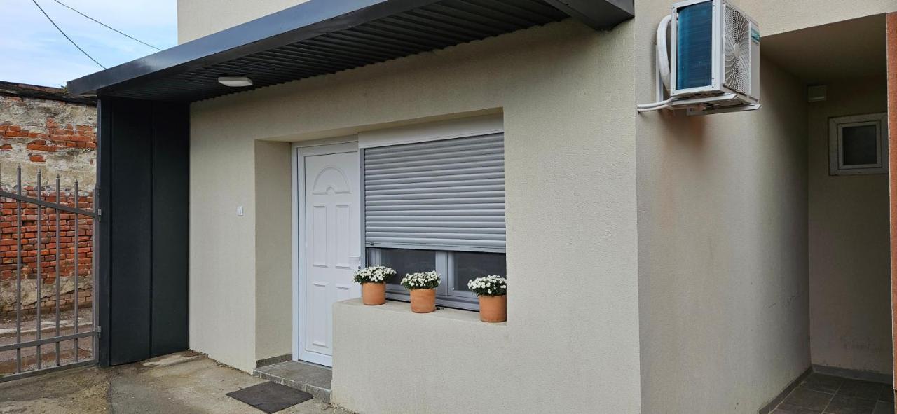 Apartman Sen'S Leskovac  Buitenkant foto